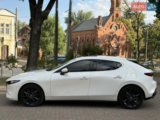 Білий Мазда 3, об'ємом двигуна 2.5 л та пробігом 116 тис. км за 17999 $, фото 7 на Automoto.ua