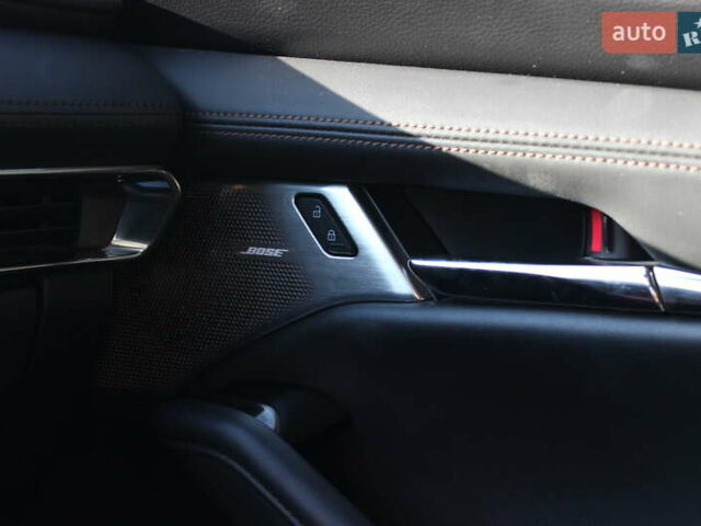 Белый Мазда 3, объемом двигателя 2.5 л и пробегом 110 тыс. км за 21000 $, фото 17 на Automoto.ua