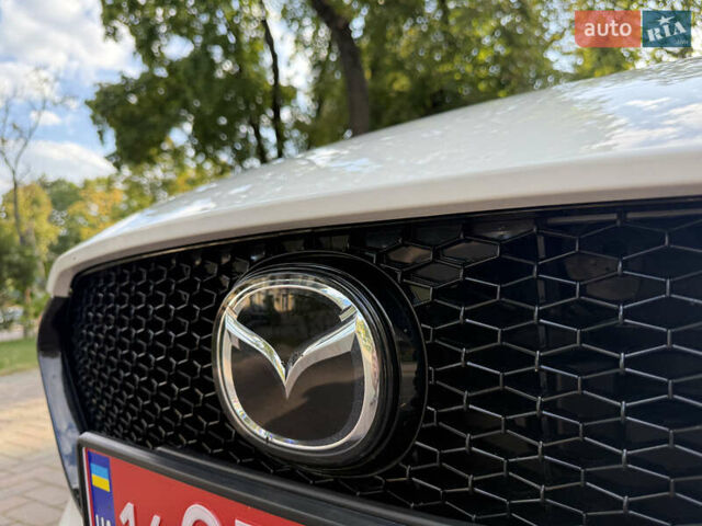 Білий Мазда 3, об'ємом двигуна 2.5 л та пробігом 116 тис. км за 17999 $, фото 9 на Automoto.ua