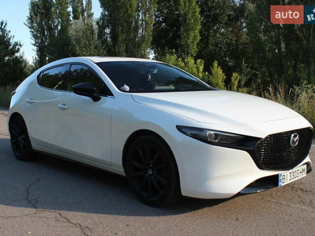 Белый Мазда 3, объемом двигателя 2.5 л и пробегом 110 тыс. км за 21000 $, фото 12 на Automoto.ua