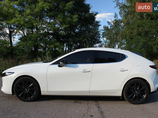 Белый Мазда 3, объемом двигателя 2.5 л и пробегом 110 тыс. км за 21000 $, фото 7 на Automoto.ua