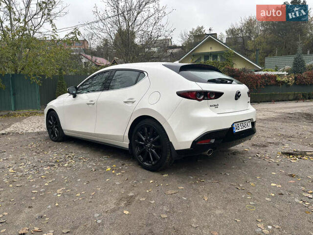 Білий Мазда 3, об'ємом двигуна 2.5 л та пробігом 97 тис. км за 18500 $, фото 5 на Automoto.ua