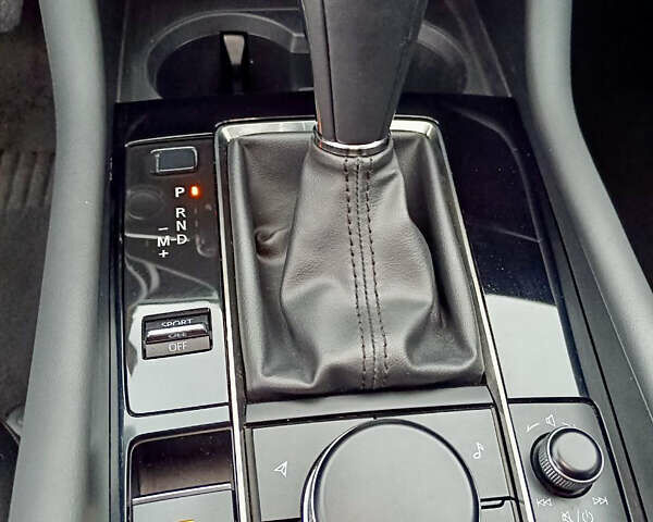 Белый Мазда 3, объемом двигателя 2.5 л и пробегом 80 тыс. км за 17999 $, фото 16 на Automoto.ua