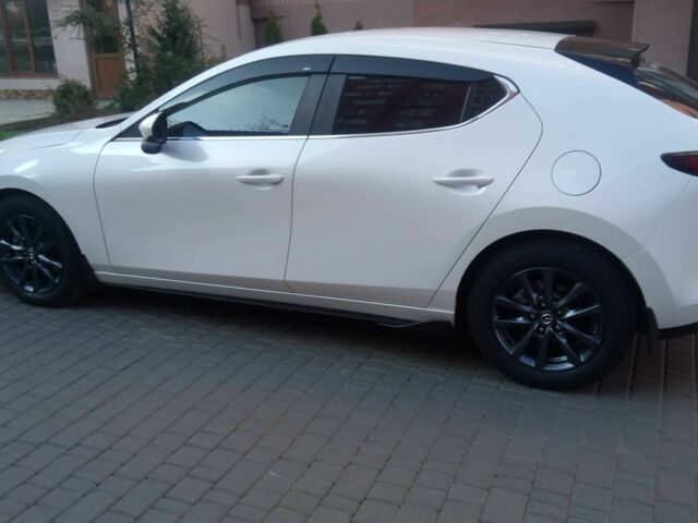 Білий Мазда 3, об'ємом двигуна 2.5 л та пробігом 40 тис. км за 19000 $, фото 3 на Automoto.ua