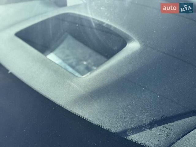 Белый Мазда 3, объемом двигателя 2.5 л и пробегом 80 тыс. км за 18900 $, фото 9 на Automoto.ua