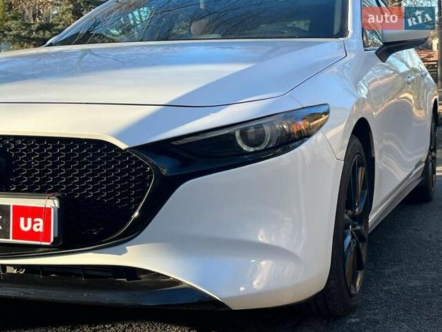 Белый Мазда 3, объемом двигателя 2.5 л и пробегом 39 тыс. км за 18990 $, фото 3 на Automoto.ua