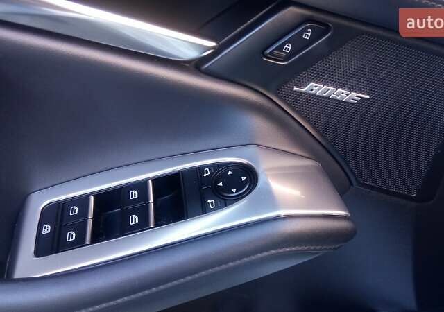 Білий Мазда 3, об'ємом двигуна 2.5 л та пробігом 40 тис. км за 19000 $, фото 17 на Automoto.ua