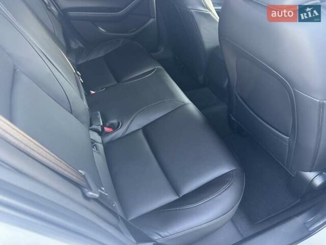 Белый Мазда 3, объемом двигателя 2.5 л и пробегом 80 тыс. км за 18900 $, фото 15 на Automoto.ua