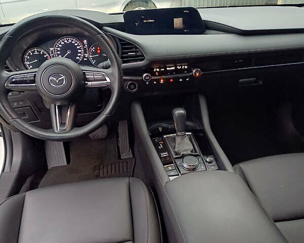 Белый Мазда 3, объемом двигателя 2.5 л и пробегом 80 тыс. км за 17999 $, фото 17 на Automoto.ua