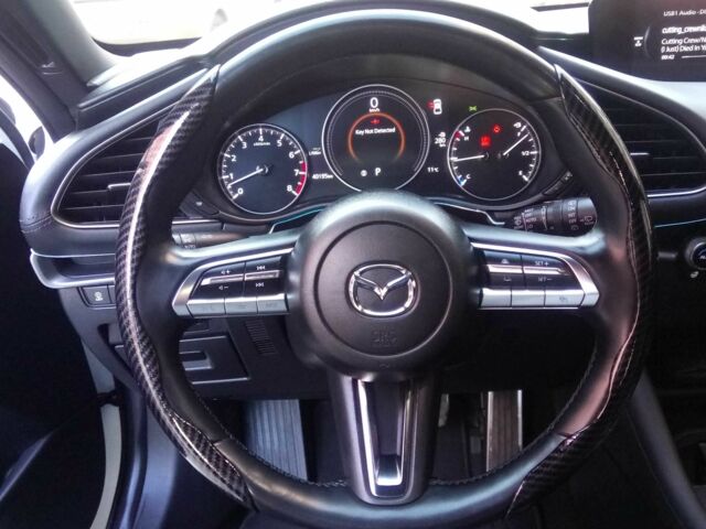 Білий Мазда 3, об'ємом двигуна 2.5 л та пробігом 40 тис. км за 19000 $, фото 11 на Automoto.ua