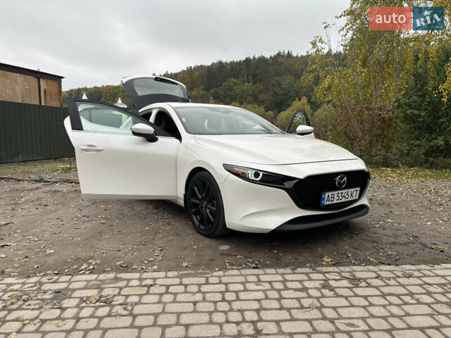 Білий Мазда 3, об'ємом двигуна 2.5 л та пробігом 97 тис. км за 18500 $, фото 9 на Automoto.ua