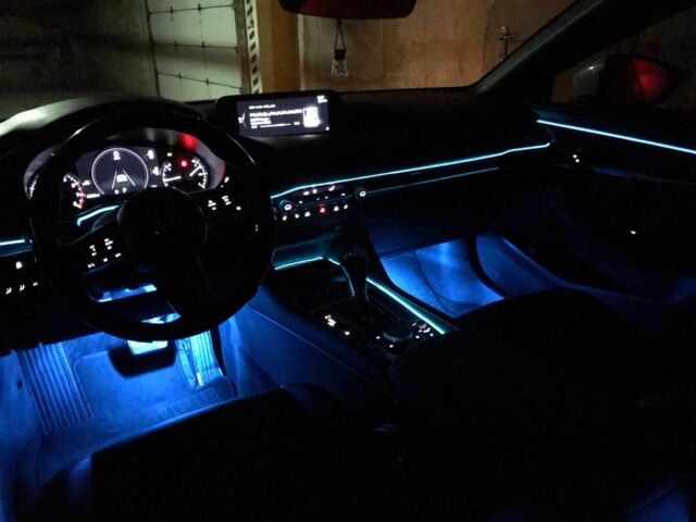 Білий Мазда 3, об'ємом двигуна 2.5 л та пробігом 40 тис. км за 19000 $, фото 19 на Automoto.ua