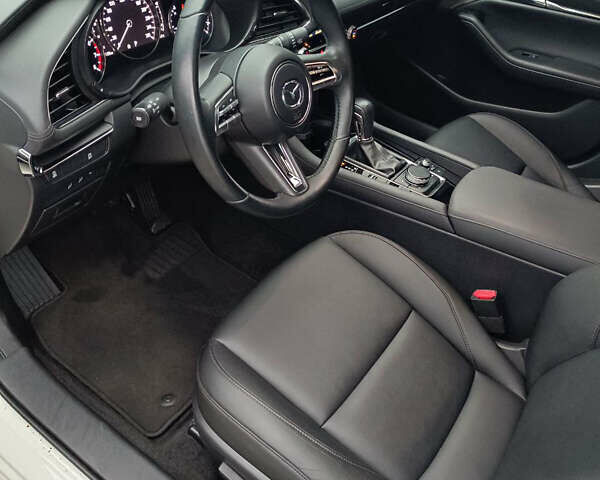 Белый Мазда 3, объемом двигателя 2.5 л и пробегом 80 тыс. км за 17999 $, фото 19 на Automoto.ua