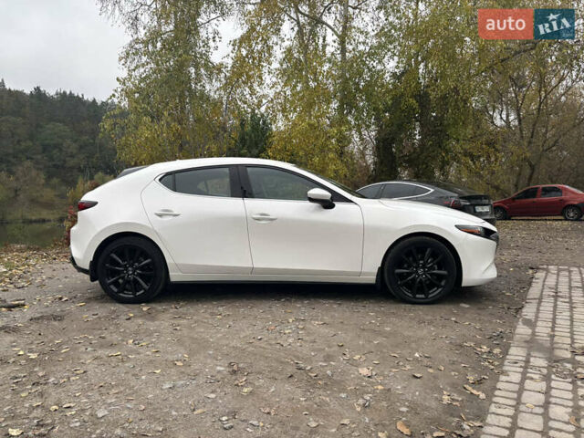 Білий Мазда 3, об'ємом двигуна 2.5 л та пробігом 97 тис. км за 18500 $, фото 6 на Automoto.ua