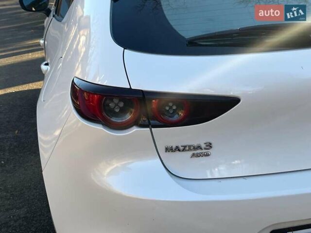 Белый Мазда 3, объемом двигателя 2.5 л и пробегом 39 тыс. км за 18990 $, фото 10 на Automoto.ua