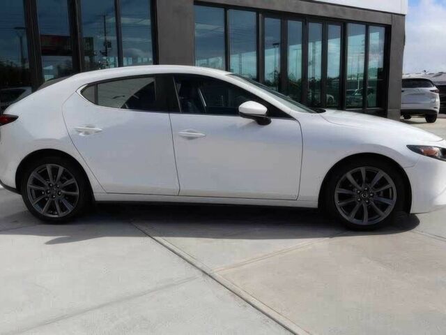 Білий Мазда 3, об'ємом двигуна 2.5 л та пробігом 27 тис. км за 9000 $, фото 2 на Automoto.ua