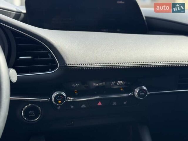 Белый Мазда 3, объемом двигателя 2.5 л и пробегом 80 тыс. км за 18900 $, фото 17 на Automoto.ua