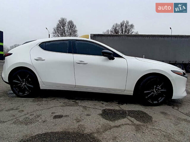 Белый Мазда 3, объемом двигателя 2.5 л и пробегом 80 тыс. км за 17999 $, фото 7 на Automoto.ua