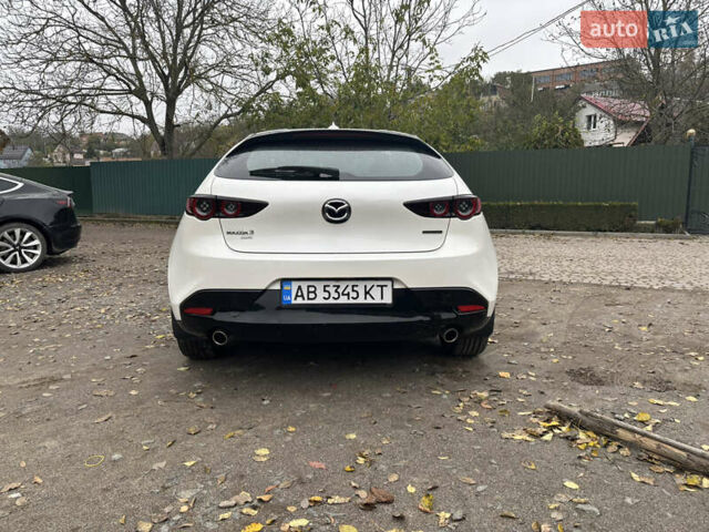 Білий Мазда 3, об'ємом двигуна 2.5 л та пробігом 97 тис. км за 18500 $, фото 4 на Automoto.ua