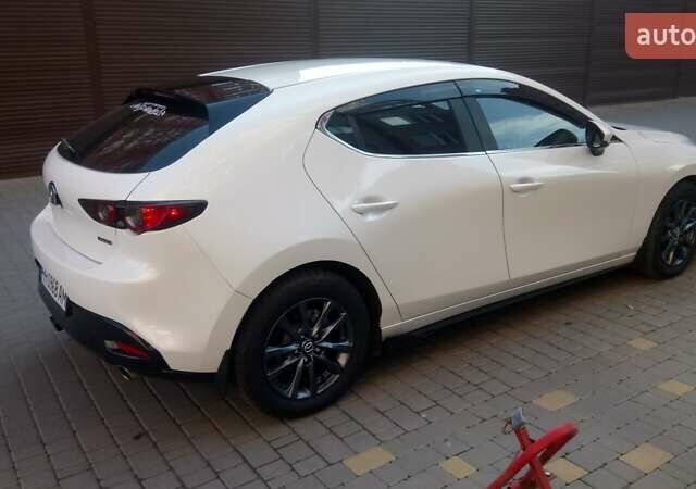 Білий Мазда 3, об'ємом двигуна 2.5 л та пробігом 40 тис. км за 19000 $, фото 9 на Automoto.ua