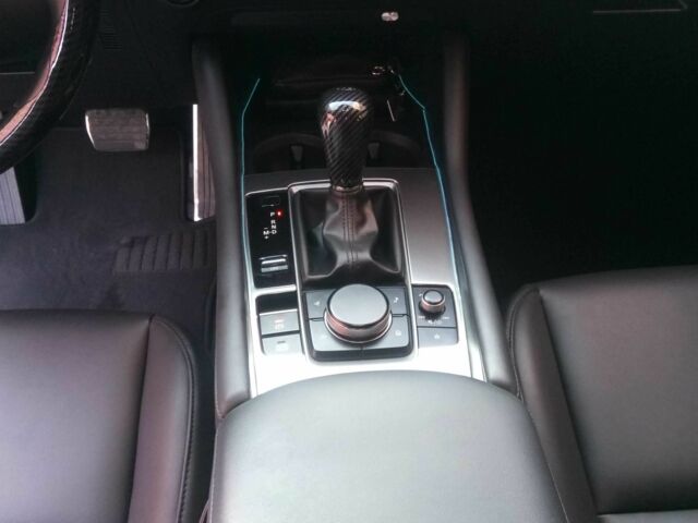 Білий Мазда 3, об'ємом двигуна 2.5 л та пробігом 40 тис. км за 19000 $, фото 16 на Automoto.ua