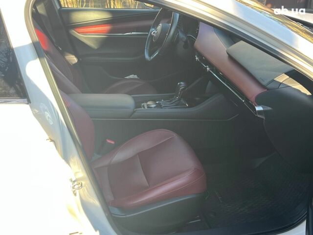 Белый Мазда 3, объемом двигателя 2.5 л и пробегом 39 тыс. км за 18990 $, фото 36 на Automoto.ua