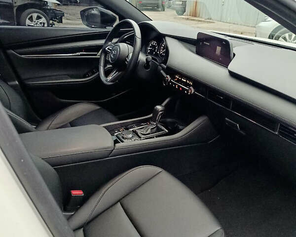 Белый Мазда 3, объемом двигателя 2.5 л и пробегом 80 тыс. км за 17999 $, фото 23 на Automoto.ua