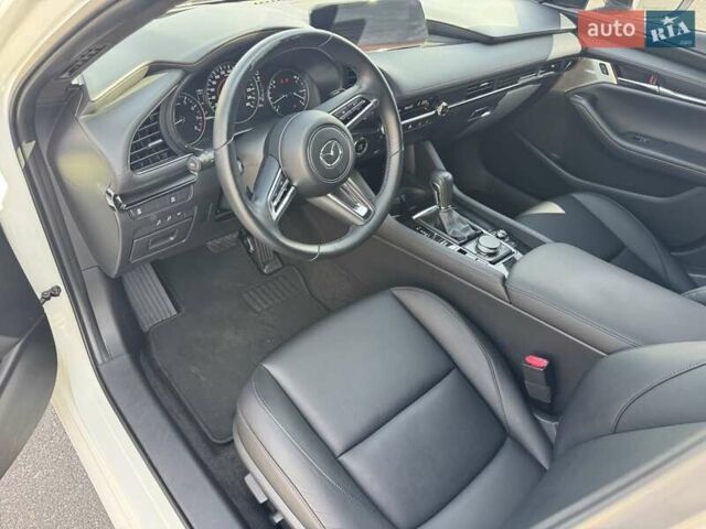 Белый Мазда 3, объемом двигателя 2.5 л и пробегом 80 тыс. км за 18900 $, фото 11 на Automoto.ua