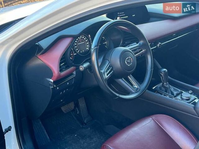 Белый Мазда 3, объемом двигателя 2.5 л и пробегом 39 тыс. км за 18990 $, фото 18 на Automoto.ua