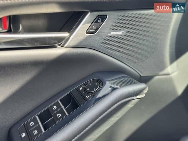 Белый Мазда 3, объемом двигателя 2.5 л и пробегом 80 тыс. км за 18900 $, фото 18 на Automoto.ua