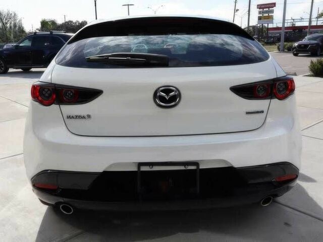 Білий Мазда 3, об'ємом двигуна 2.5 л та пробігом 27 тис. км за 9000 $, фото 4 на Automoto.ua