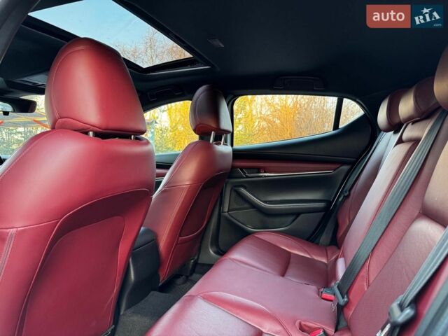 Білий Мазда 3, об'ємом двигуна 2.5 л та пробігом 39 тис. км за 15990 $, фото 21 на Automoto.ua