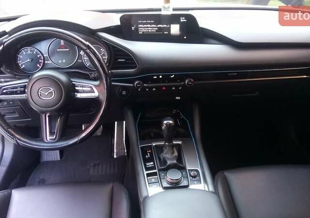 Білий Мазда 3, об'ємом двигуна 2.5 л та пробігом 40 тис. км за 19000 $, фото 12 на Automoto.ua