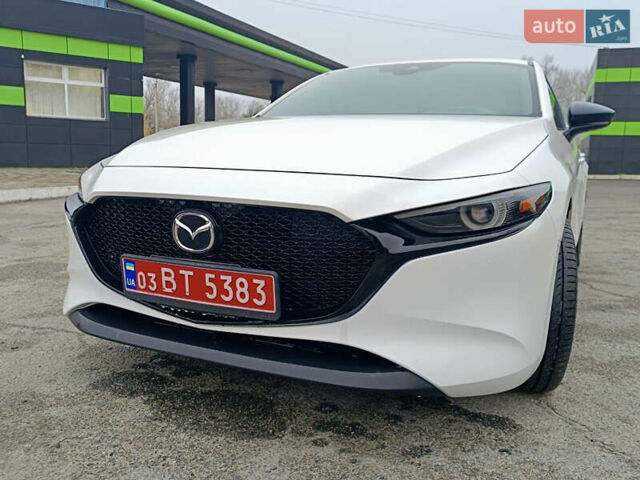 Белый Мазда 3, объемом двигателя 2.5 л и пробегом 80 тыс. км за 17999 $, фото 4 на Automoto.ua