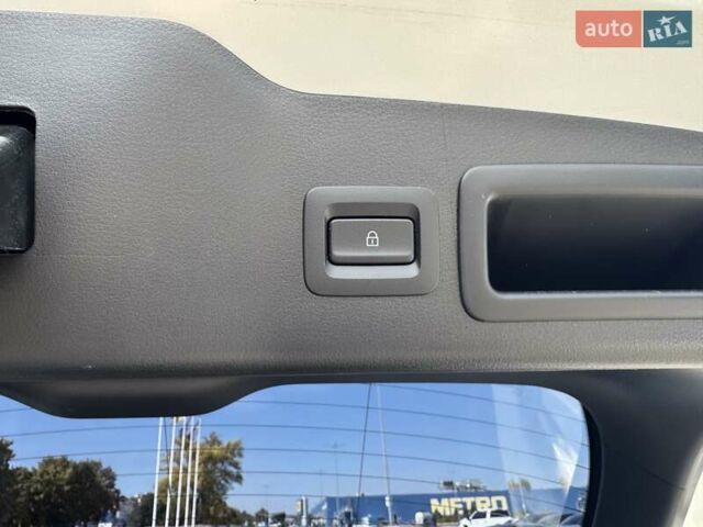 Белый Мазда 3, объемом двигателя 2.5 л и пробегом 80 тыс. км за 18900 $, фото 10 на Automoto.ua