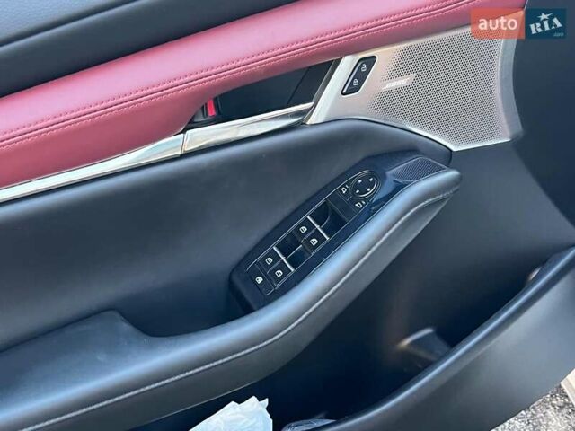 Белый Мазда 3, объемом двигателя 2.5 л и пробегом 39 тыс. км за 18990 $, фото 16 на Automoto.ua