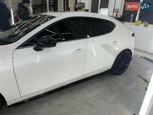 Білий Мазда 3, об'ємом двигуна 2.49 л та пробігом 17 тис. км за 24000 $, фото 27 на Automoto.ua