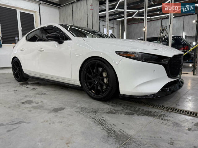 Білий Мазда 3, об'ємом двигуна 2.49 л та пробігом 17 тис. км за 24000 $, фото 30 на Automoto.ua