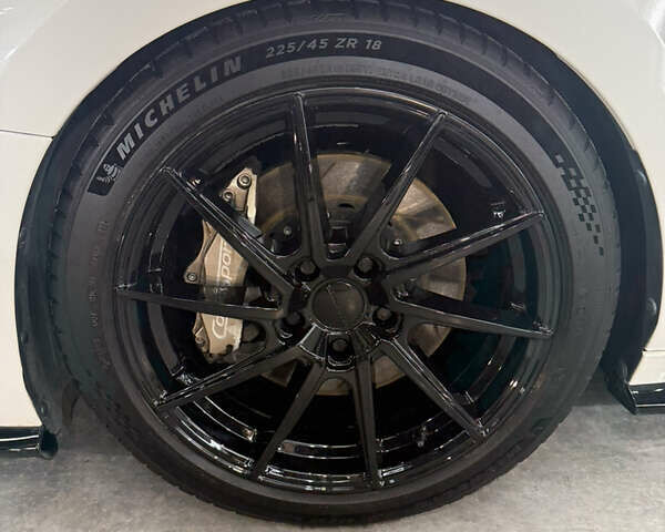 Білий Мазда 3, об'ємом двигуна 2.49 л та пробігом 17 тис. км за 24000 $, фото 35 на Automoto.ua