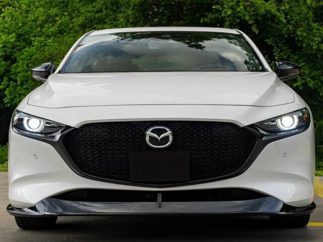 Белый Мазда 3, объемом двигателя 2.5 л и пробегом 23 тыс. км за 9000 $, фото 1 на Automoto.ua