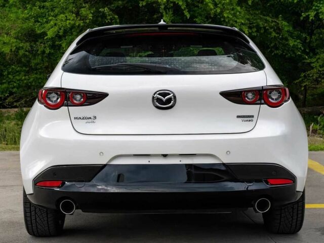 Белый Мазда 3, объемом двигателя 2.5 л и пробегом 23 тыс. км за 9000 $, фото 3 на Automoto.ua