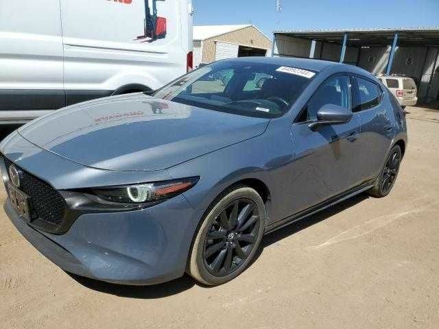 Белый Мазда 3, объемом двигателя 0 л и пробегом 14 тыс. км за 5500 $, фото 1 на Automoto.ua