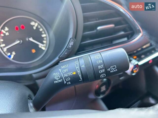 Білий Мазда 3, об'ємом двигуна 2.5 л та пробігом 2 тис. км за 19999 $, фото 21 на Automoto.ua