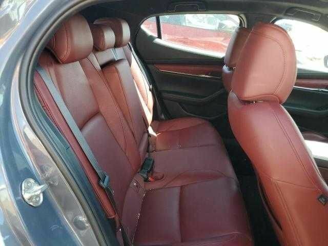 Белый Мазда 3, объемом двигателя 0 л и пробегом 14 тыс. км за 5500 $, фото 10 на Automoto.ua