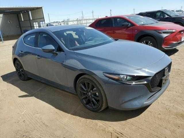 Белый Мазда 3, объемом двигателя 0 л и пробегом 14 тыс. км за 5500 $, фото 4 на Automoto.ua