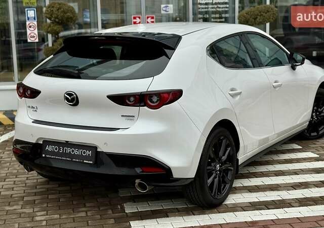 Белый Мазда 3, объемом двигателя 2.5 л и пробегом 5 тыс. км за 25500 $, фото 7 на Automoto.ua