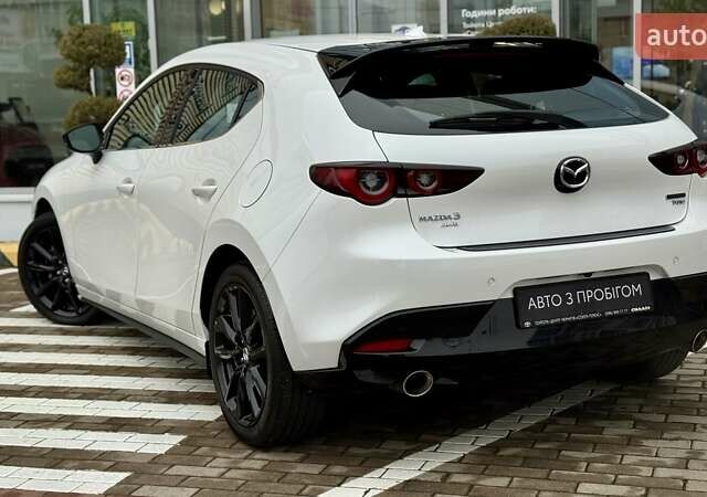 Белый Мазда 3, объемом двигателя 2.5 л и пробегом 5 тыс. км за 25500 $, фото 3 на Automoto.ua