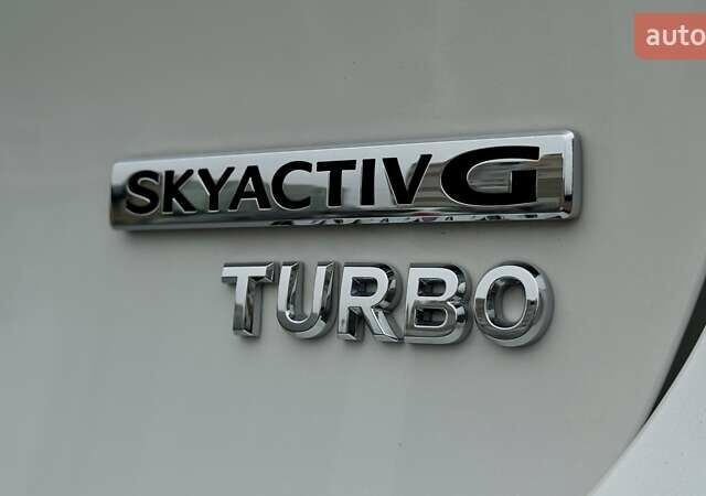 Белый Мазда 3, объемом двигателя 2.5 л и пробегом 5 тыс. км за 25500 $, фото 14 на Automoto.ua