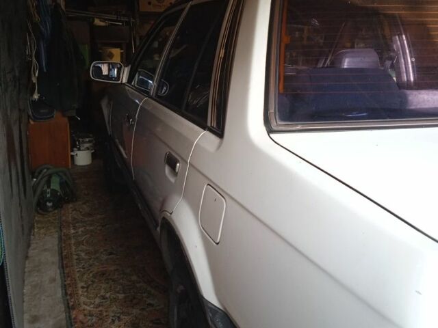 Белый Мазда 3, объемом двигателя 1.5 л и пробегом 333 тыс. км за 473 $, фото 1 на Automoto.ua