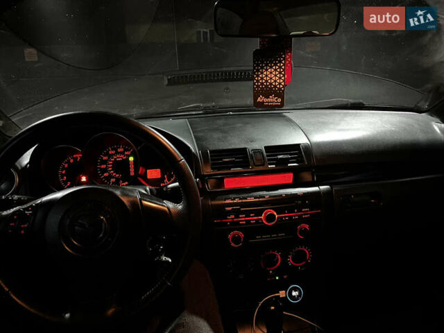 Белый Мазда 3, объемом двигателя 2 л и пробегом 295 тыс. км за 4500 $, фото 17 на Automoto.ua